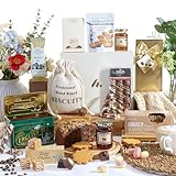 Traditional Treats Gift Hamper | Premium Chocolate, Biscuits, Cake, Coffee, Tea & Fudge | Gourmet Food Hamper & Gift Hamper for Men & Women | Luxury Food Gifts by Clearwater Hampers